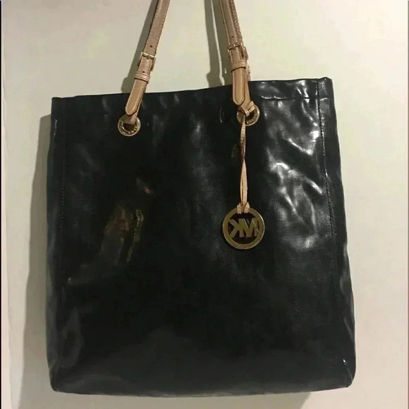 Michael kors Black Patent leather hobo bag